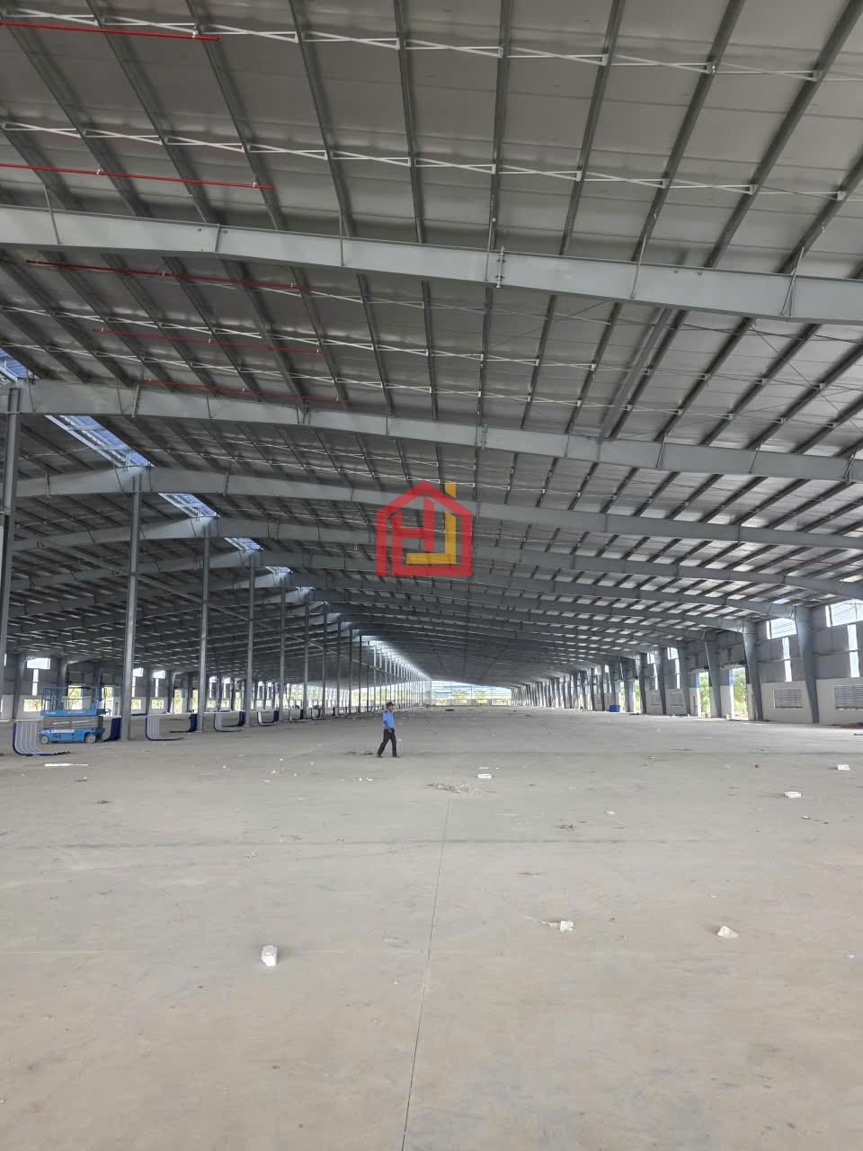 Cho thuê kho xưởng khu CN Cần Đước. Ngay Cảng Quốc Tế Long An - Nhà Xưởng : 33.440m2 ( 80 x 418)