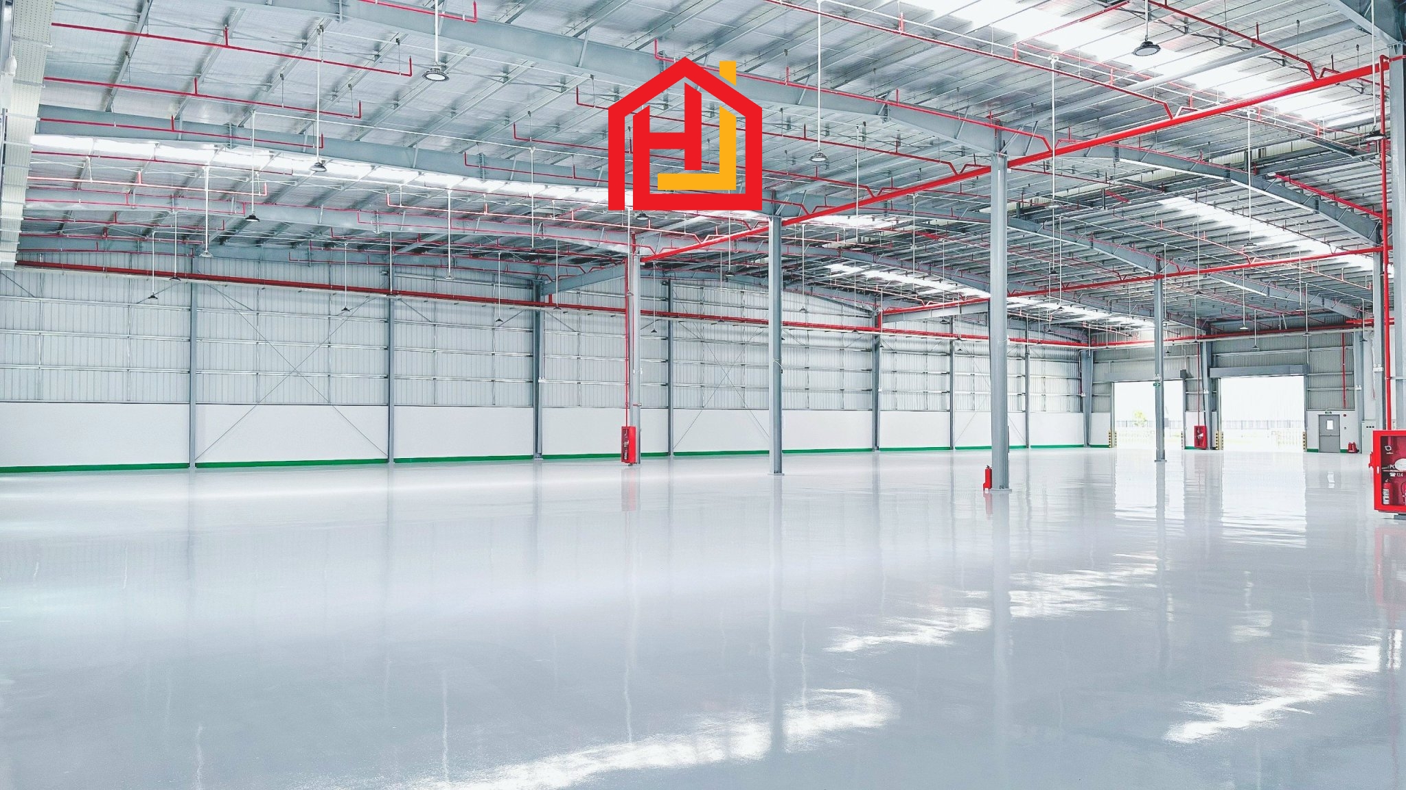Cho thuê kho xưởng Bến Lức. Giáp TP HCM. - Diện tích: 19.000m2 - Giá 850 triệu/tháng